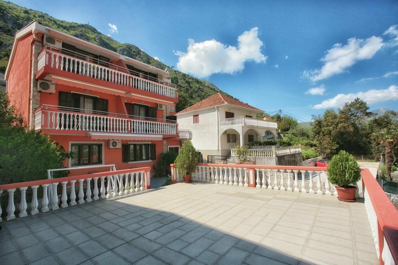 Apartments Simun Kotor Exteriér fotografie